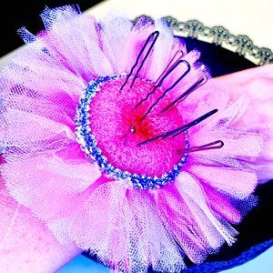 Really Cute Handsfree Bobby Pin Holder | Perfect for recitals, cheer, Dance